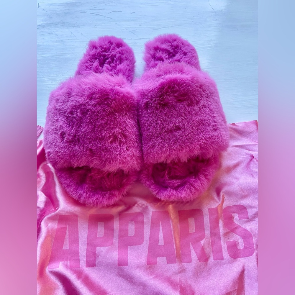 New Apparis Diana Faux Fur Slippers Pink Sugar Sz 7